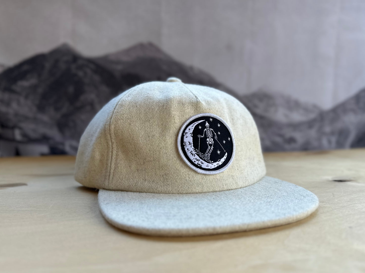 Ski Moon Wool Cap - White