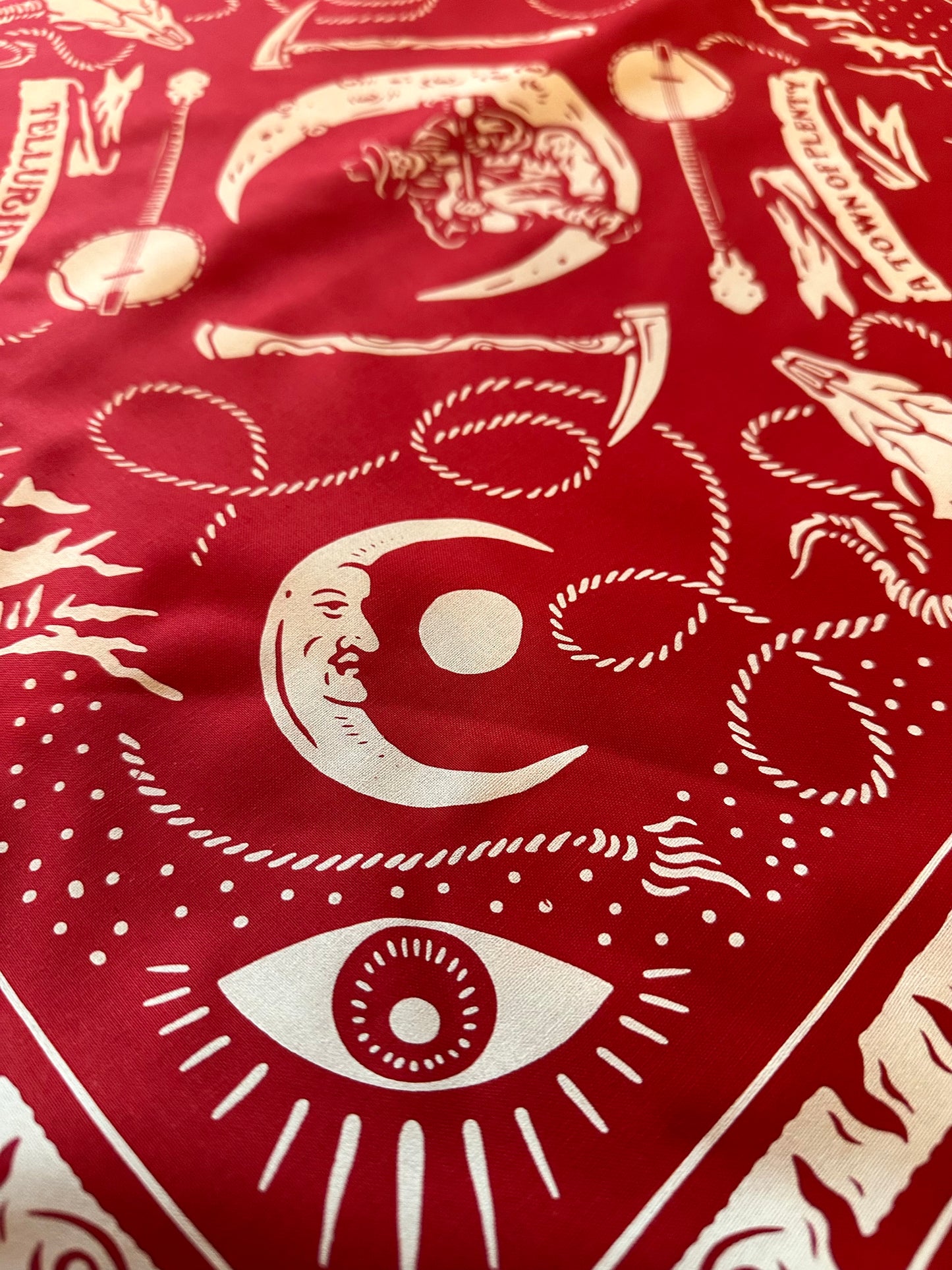Telluride Cowboy Moon Bandana - Red