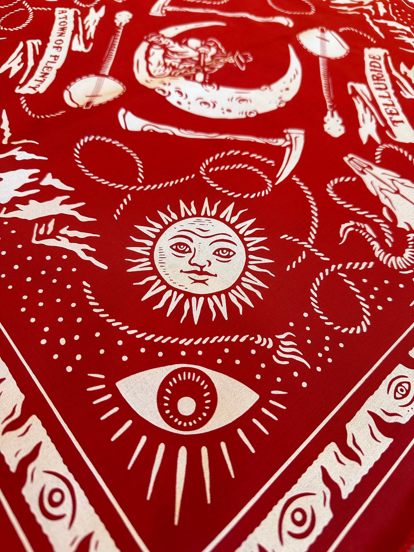 Telluride Cowboy Moon Bandana - Red