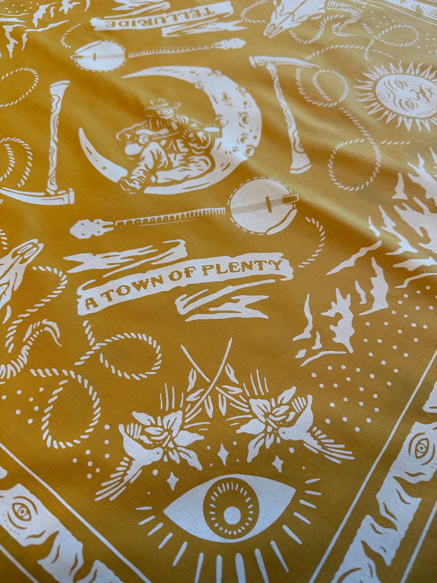 Telluride Cowboy Moon Bandana - Gold